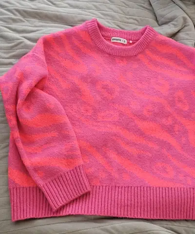 Suéter de lana rosa estampado Opposite talla S - miniatura 1