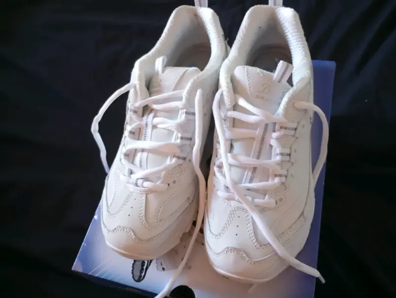 Zapatillas blancas Skechers D'Lites para mujer - 3