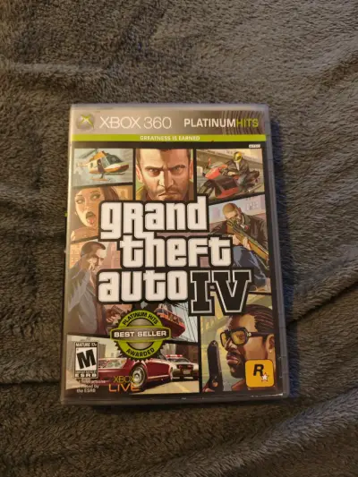 Juego Xbox 360 Grand Theft Auto IV Platinum Hits - miniatura 1