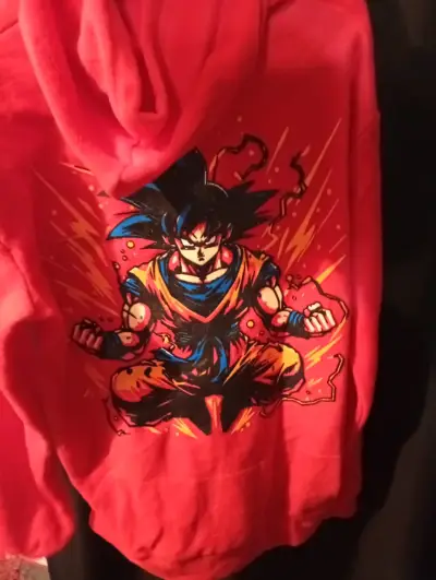 Polerón rojo con capucha Colo-Colo y diseño animado - miniatura 2