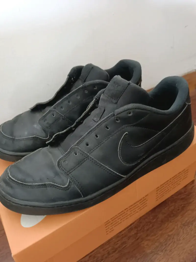 Nike Negros Vintage - 2