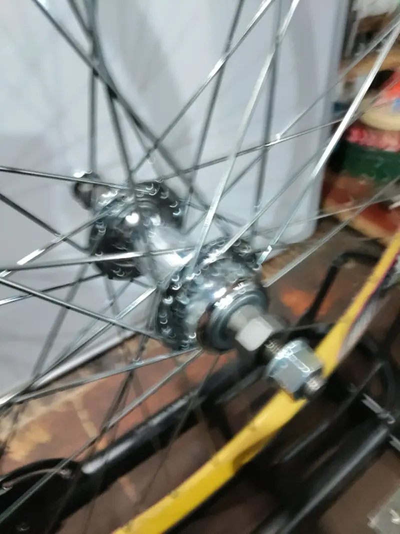 Rueda de bicicleta trasera Aro 26 - 2