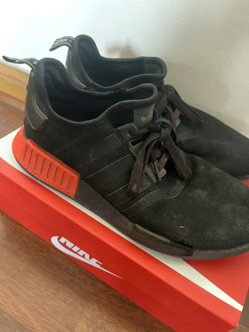 Adidas NMD R1 - 3