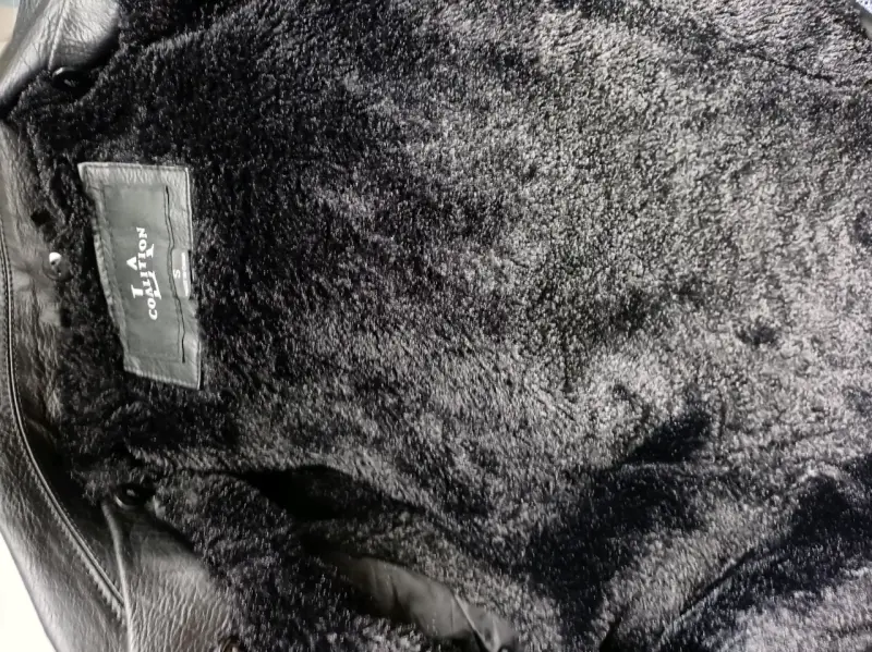 Chaqueta de cuero negra para mujer - 4