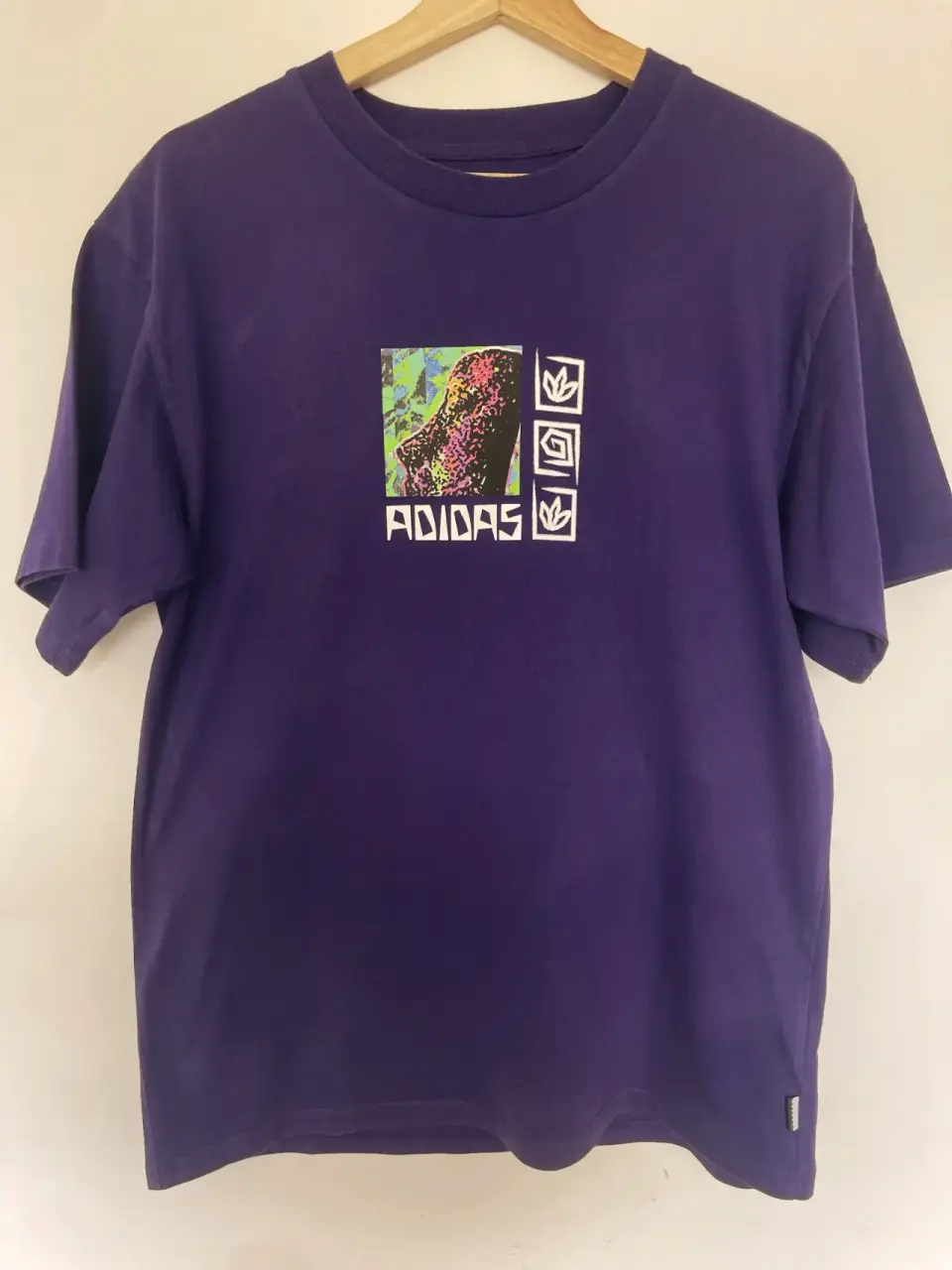 Polera Adidas - $10.800 | Pulga