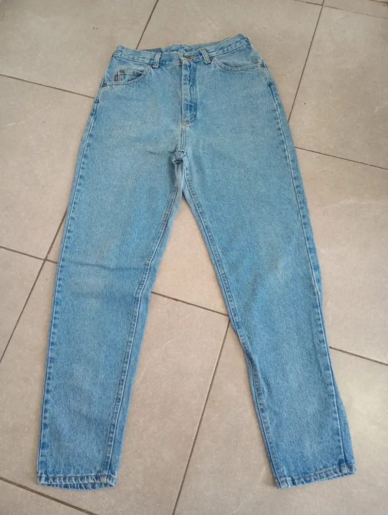 Jeans clásicos de mezclilla azul talla 38 - 2