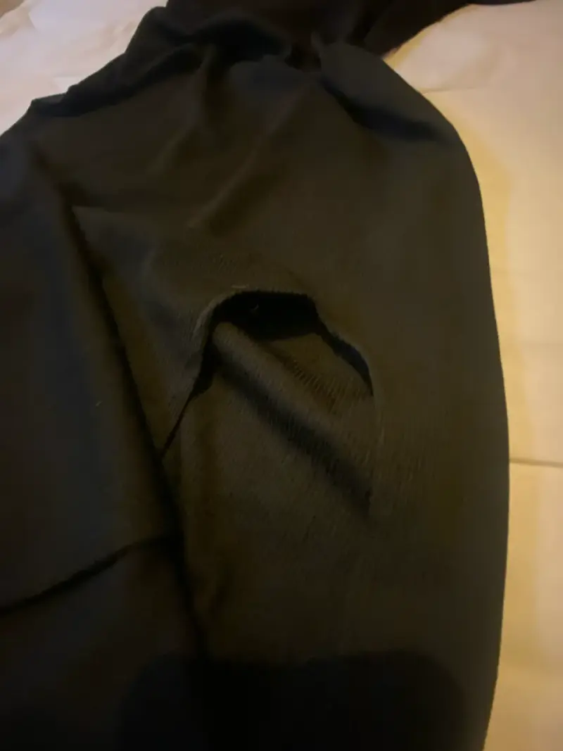 Vestido negro elegante para mujer - 2