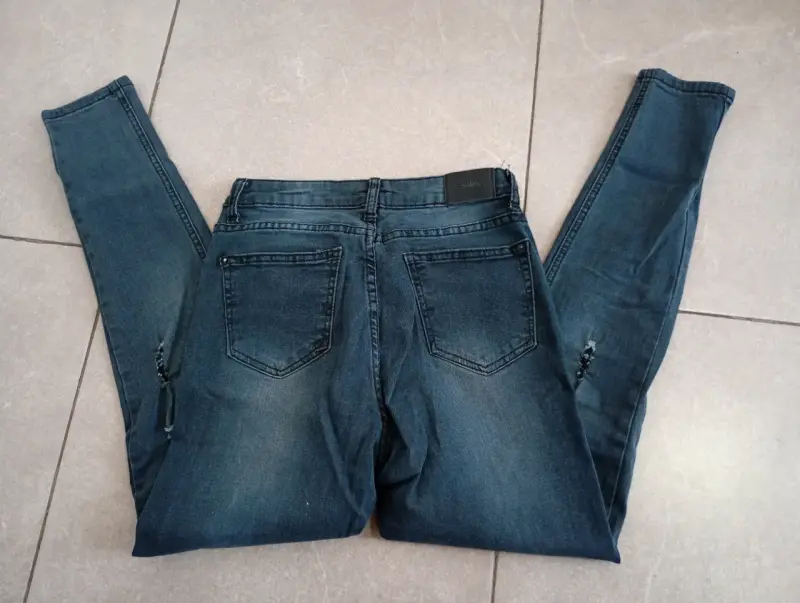 Jeans ajustados desgastados para hombre - 3
