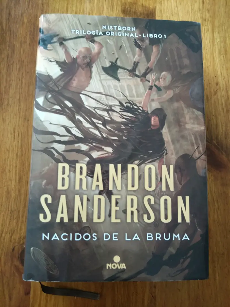 Libro 'Nacidos de la Bruma' de Brandon Sanderson - 1