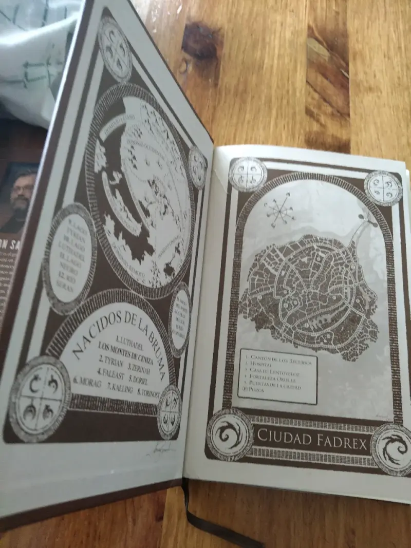 Libro 'Nacidos de la Bruma' de Brandon Sanderson - 2