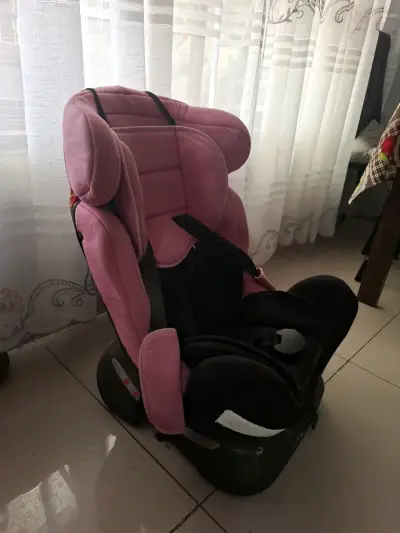 Silla de auto para bebé color rosado - miniatura 1