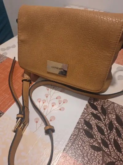Cartera cruzada de cuero sintético Amphora camel - miniatura 1