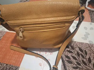Cartera cruzada de cuero sintético Amphora camel - miniatura 2