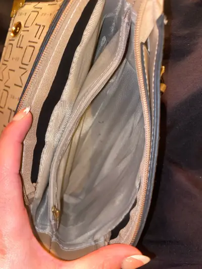 Cartera cruzada beige con diseño FOM - miniatura 6
