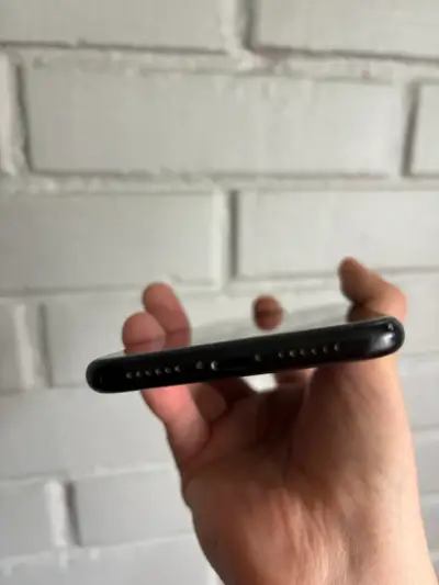 IPhone XR 64GB Negro - miniatura 3