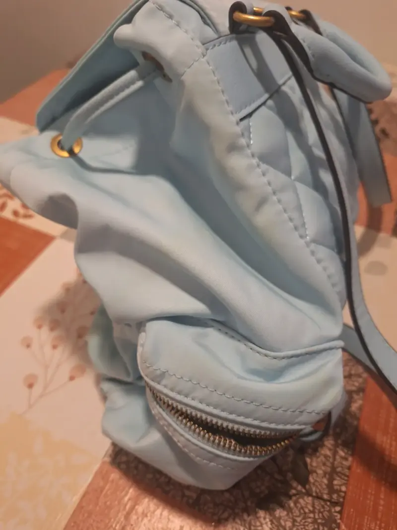 Mochila celeste Guess con bolsillos - 3