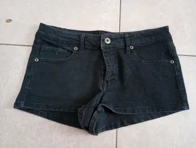 Shorts de mezclilla negros Forever 21 - miniatura 1