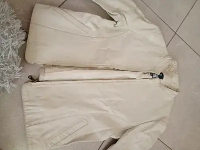Chaqueta de cuero beige para mujer - miniatura 3