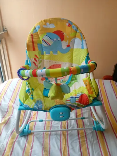 Silla mecedora para bebé con diseño de elefante - miniatura 1
