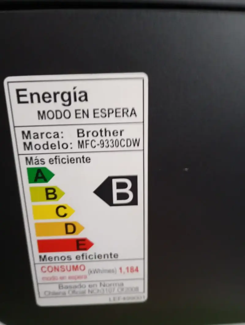 Impresora multifuncional Brother MFC9330 a color - 2