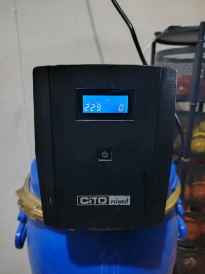 UPS Cito Power con pantalla digital - miniatura 3