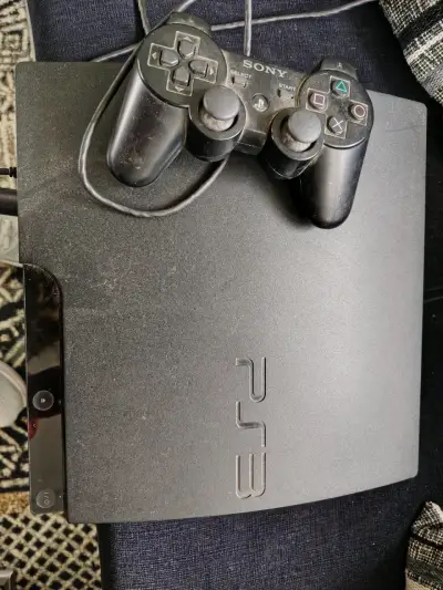 Consola Sony PS3 con dos controles - miniatura 1