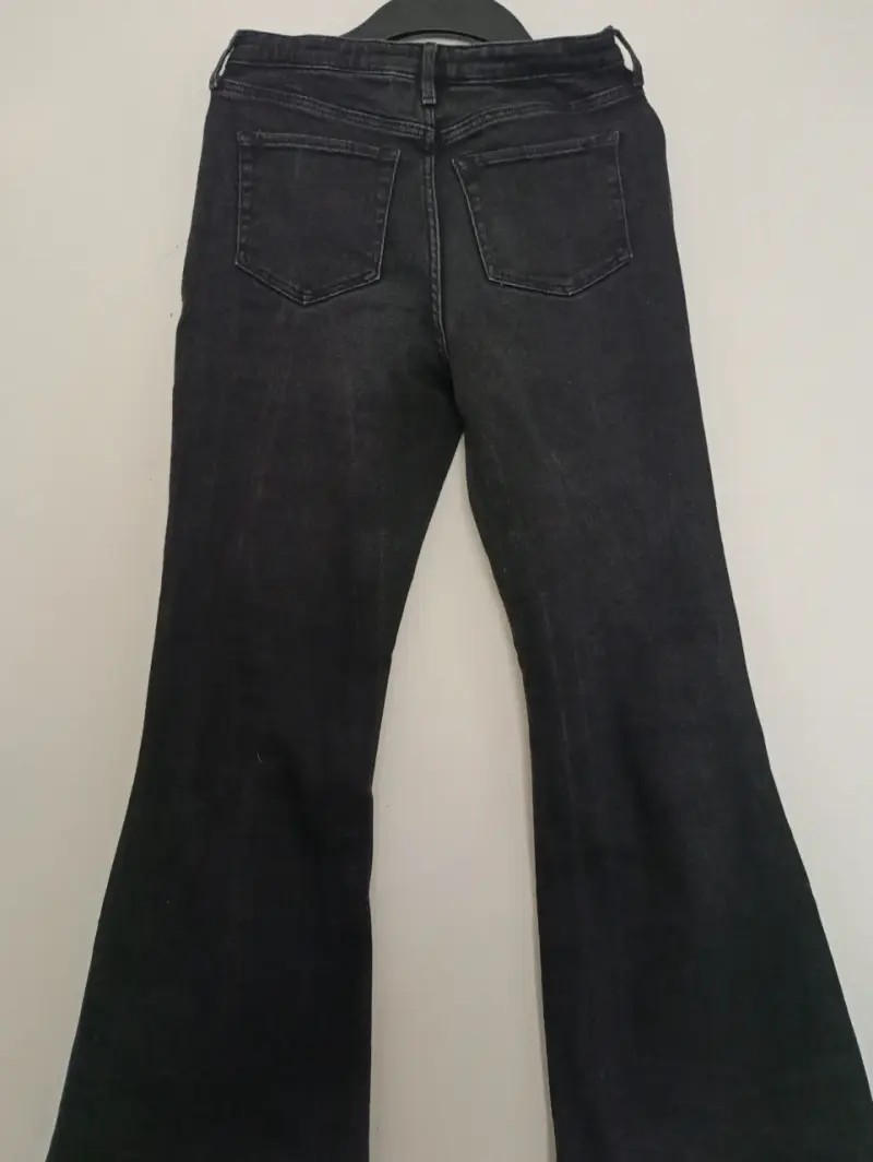 Jeans negros h&m flare talla 12 con roturas - 2