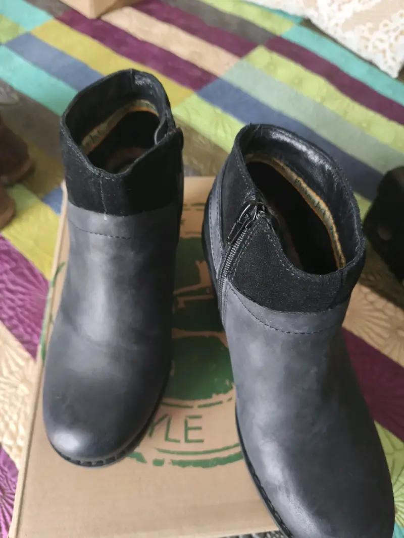 Botines de cuero negro con hebilla - 2