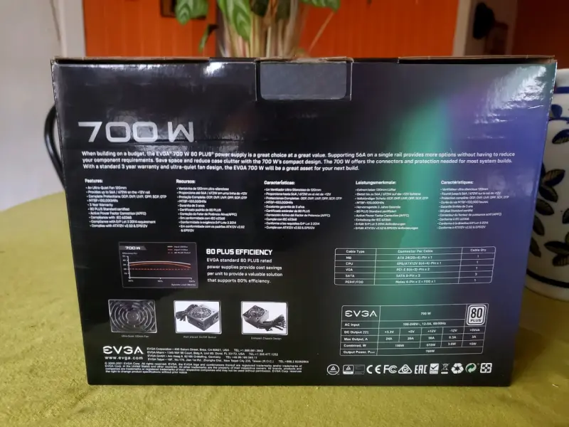 Fuente de Poder EVGA 700W 80 Plus - 2