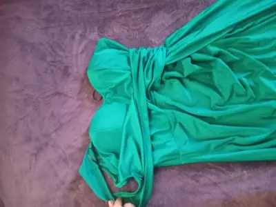 Vestido largo verde elegante para fiesta - miniatura 1