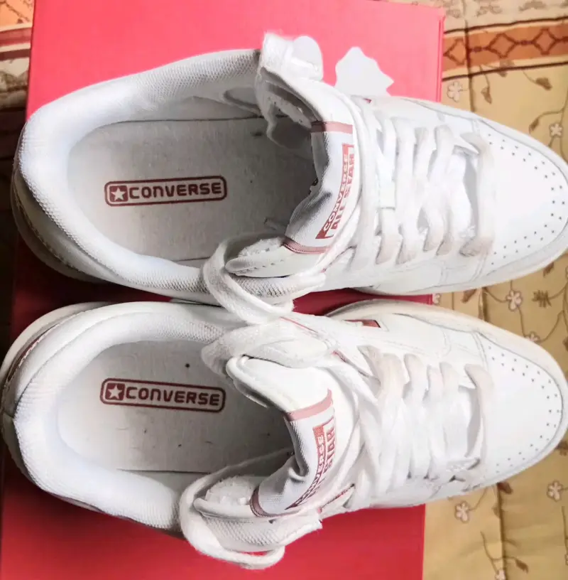 Zapatillas blancas Converse All Star clásicas - 3