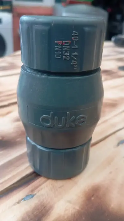 Válvula de bola PVC Duke 1 1/4 pulgadas - miniatura 1