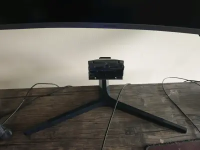Monitor curvo Samsung  27in VA QHD - miniatura 4