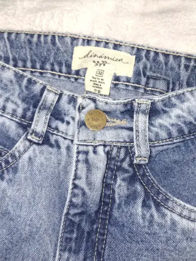 Jeans de mezclilla azul claro para mujer talla 32 - miniatura 1