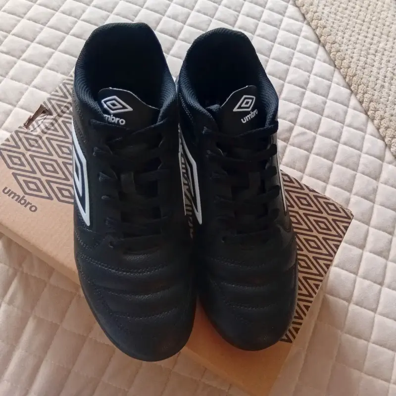 Zapatillas de fútbol Umbro Forza III TF negras - 2