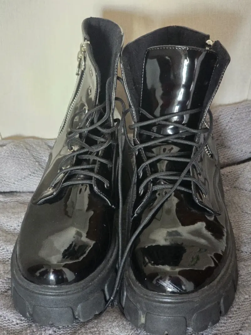 Botines de charol negro - 2