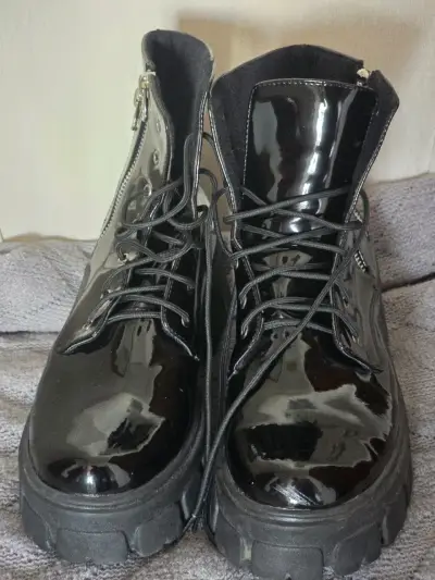 Botines de charol negro - miniatura 2