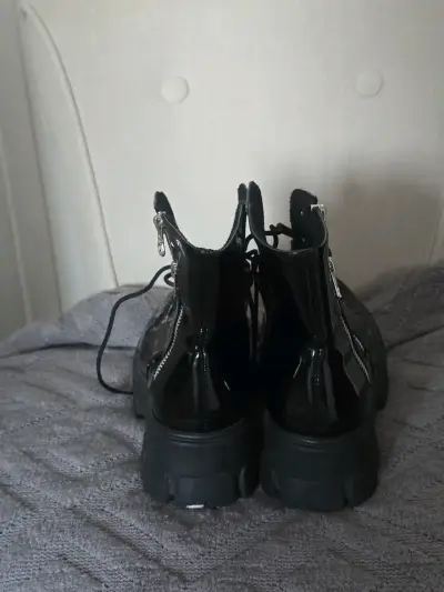 Botines de charol negro - miniatura 5