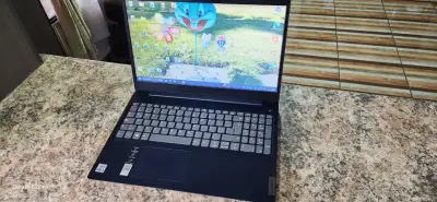 Laptop Lenovo Ideapad 15.6 pulgadas en buen estado - miniatura 1
