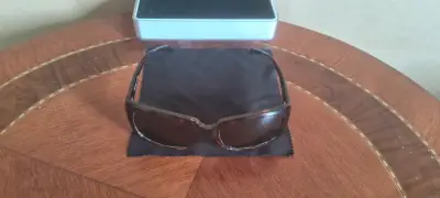 Gafas de sol DKNY Originales con estuche - miniatura 4
