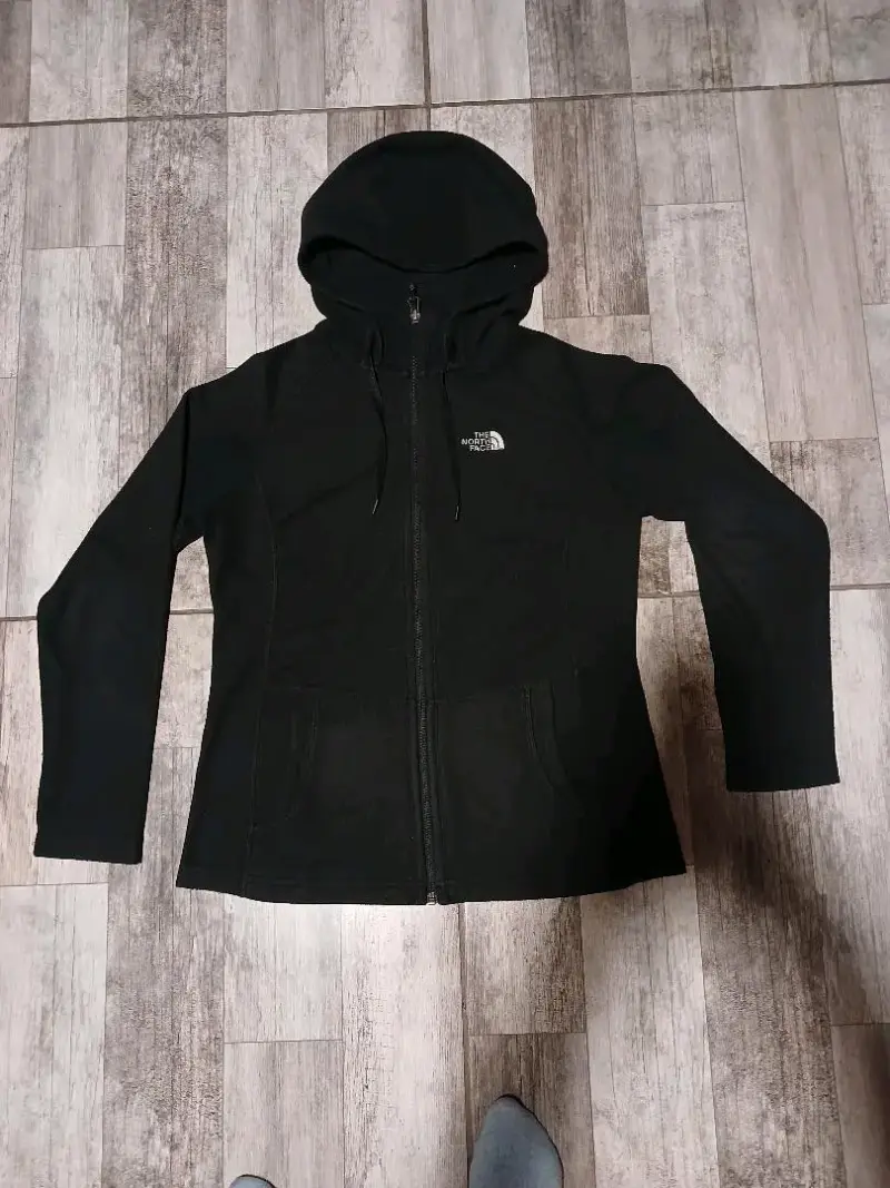 Chaqueta polar negra con capucha The North Face - 3