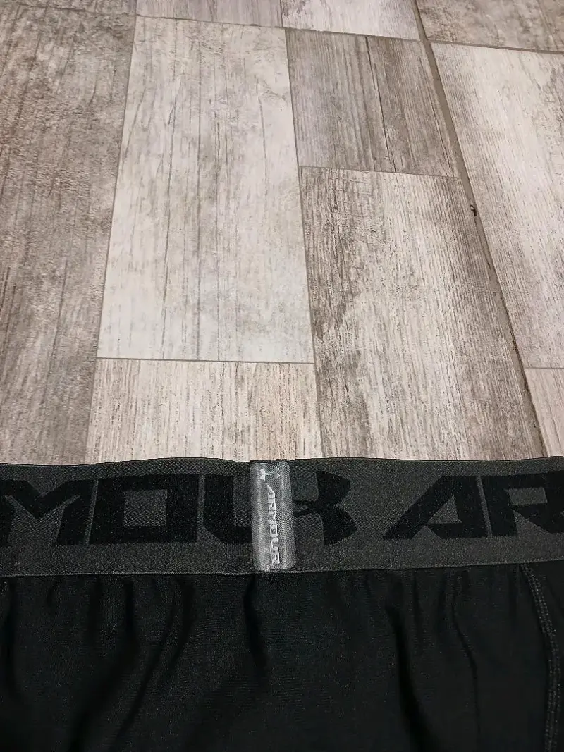 Calzas deportivas negras Under Armour para hombre - 2