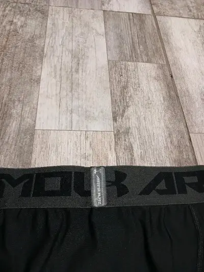 Calzas deportivas negras Under Armour para hombre - miniatura 2