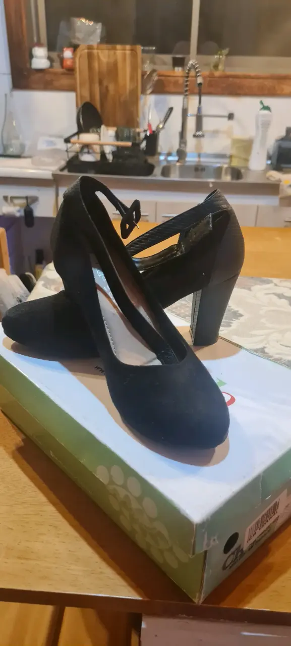 Zapatos de Tacón Negro Elegantes para Mujer