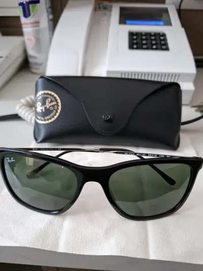 Gafas de Sol Ray-Ban RB4344 Negras - miniatura 1