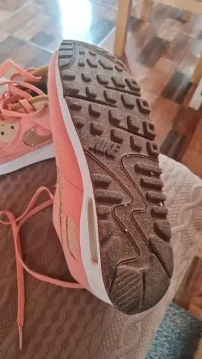 Zapatillas deportivas rosadas Nike para mujer - miniatura 2