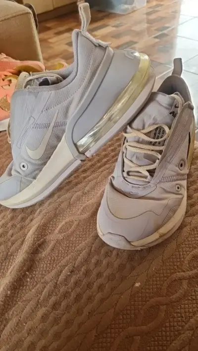 Zapatillas deportivas Nike Air Max blancas - miniatura 1