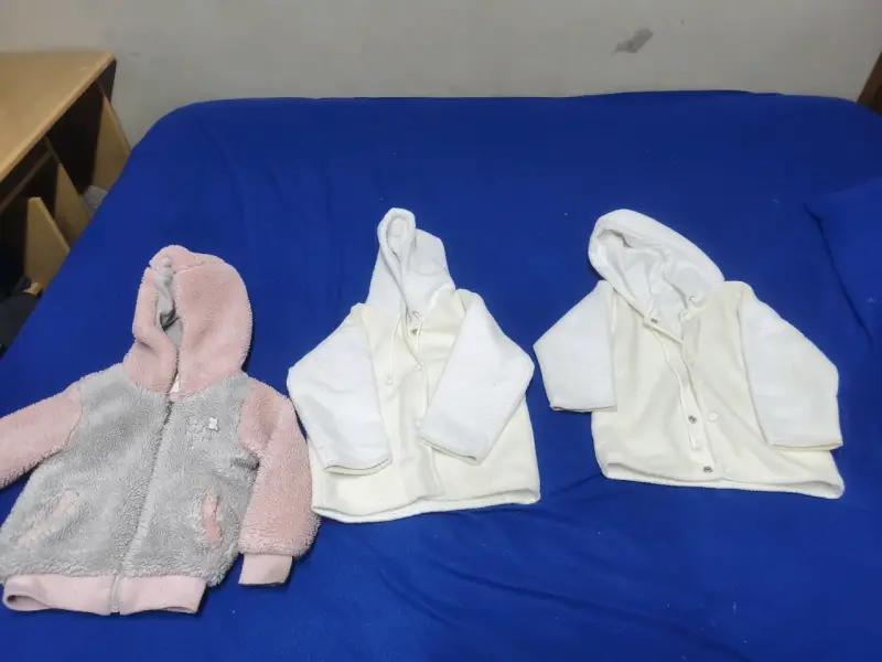 Conjunto de polerones para bebé con capucha