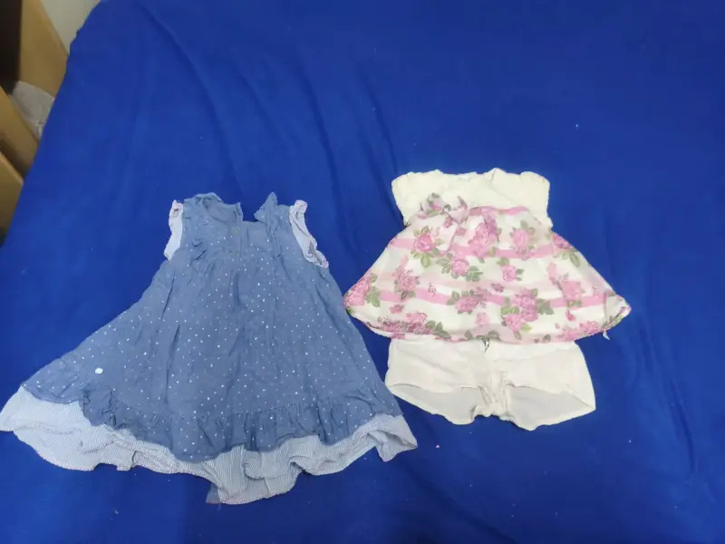 Vestidos para niña en colores azul y rosa