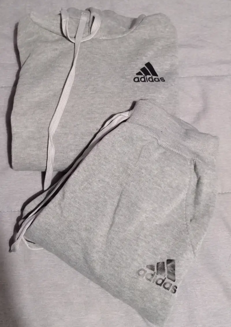 Conjunto deportivo Adidas para hombre en varios colores - 4